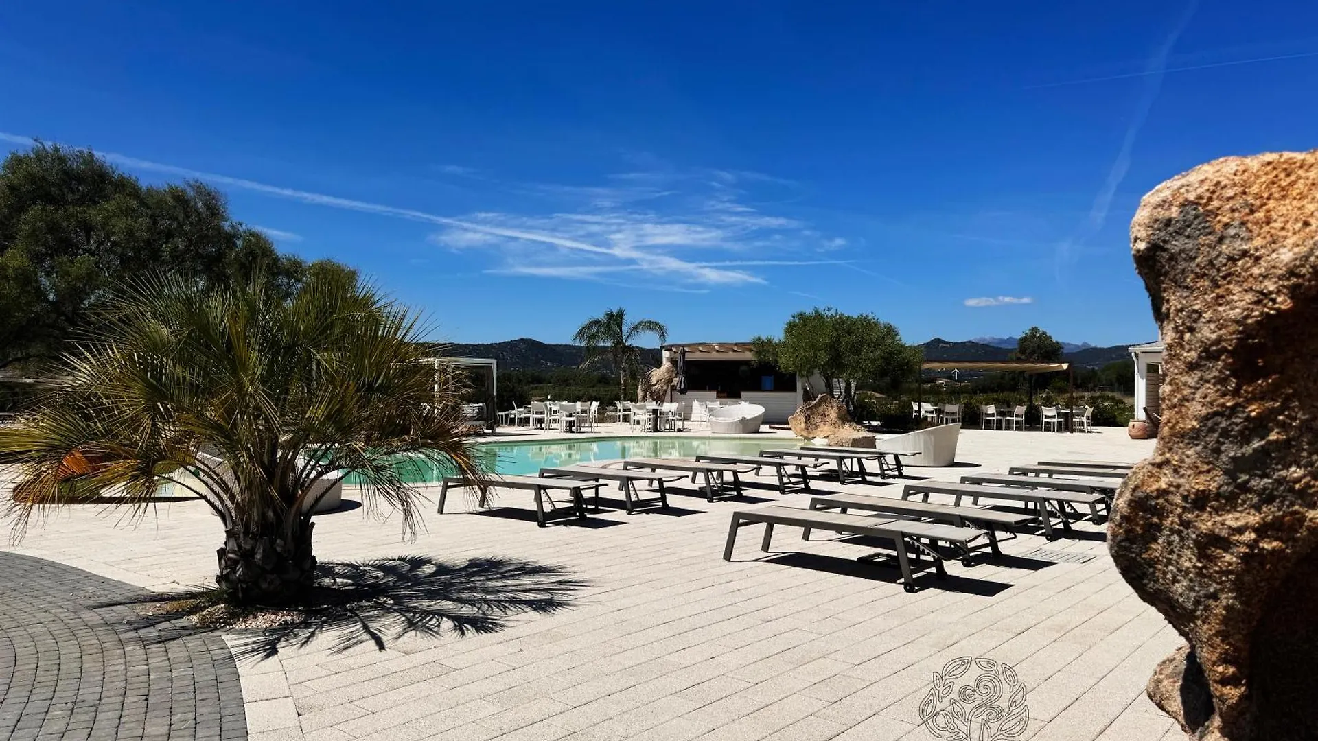 Su Entu Sardinian Country Club Hotel Olbia 4*,