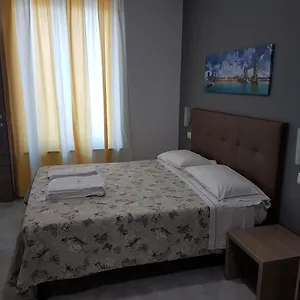  Hotel Oregon Italy